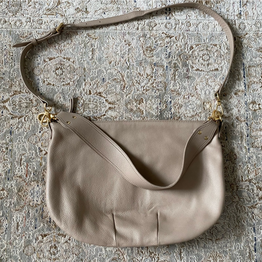 Quince Crescent Leather Shoulder crossbody Bag beige like Clare v